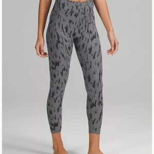 Lululemon InStill HR Tight 25”
